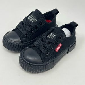 Size 6 Toddler Levi’s Unisex Sneaker #1842